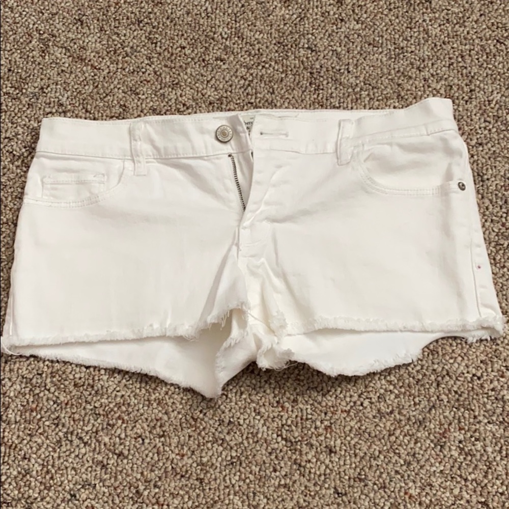 Abercrombie & Fitch White Shorts Size 4